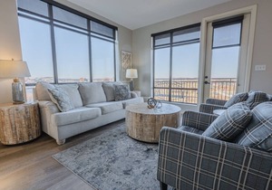 Luxurious Downtown Corner 2bd2bth-City/River-#320