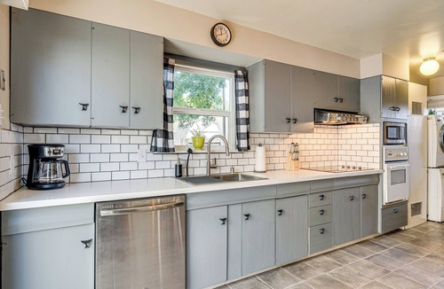 Sacramento House | < 1 Mi to Oakland A's Park: West Sacramento Home