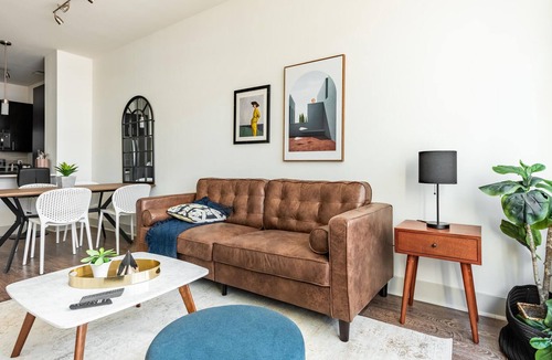Logan Square Apartment | 1BR Apt in Philadelphia