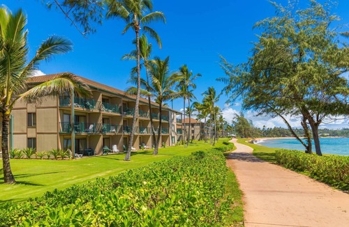 Wailua Villa | 2-bedroom Sleeps 6 Villa in enchanting Kapaʻa, HI at PONO KAI RESORT