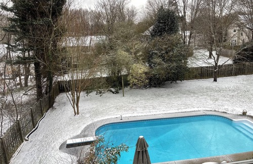 Greensboro Condo | 2-bedroom vacation home just 5 minutes from Greensboro Science center