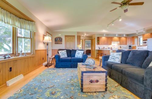 Stewartstown House | 2 Mi to Wineries: Calm Cottage on 90 Acres w/Barn