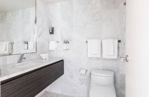 West End Apartment | 2 Units | Perfect Downtown Stay | Kitchen & Desk | Walk to Kennedy Center Shows
