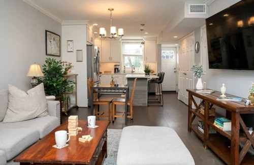Potomac West Condo | 2BR Near Del Ray Private Patio WFH