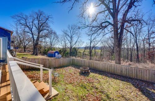 Omaha Apartment | 3 Mi to Table Rock Lake! Cozy Ozark Apartment