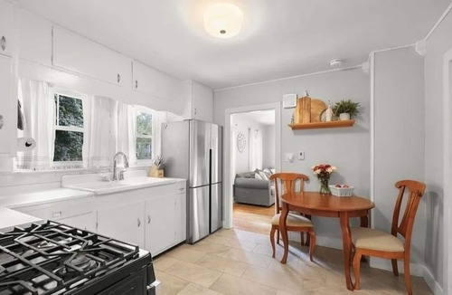 Foxboro House | 4-bedroom bungalow in adorable Foxborough with AC