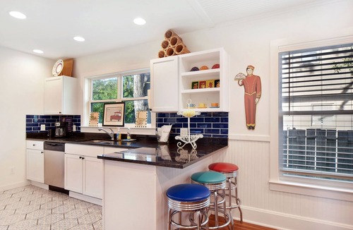 East Beach House | 450 ft to East Beach 2 Kings Pet Friendly Sleeps 6 St. Simons Island