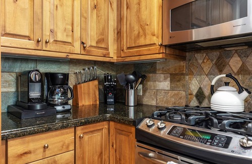 Avon Condo | 5 Star Luxury - Truly Ski in/ski out 2 bedroom spacious condo Bachelor Gulch
