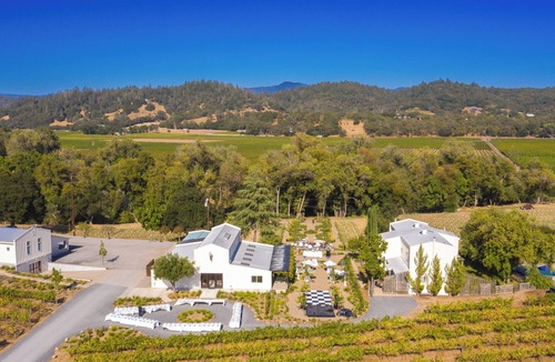 Healdsburg House | 6-bedroom Winery Estate in amazing Healdsburg