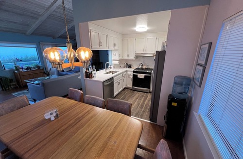 Bodega Bay House | A House With a Panoramic View of The Bay
