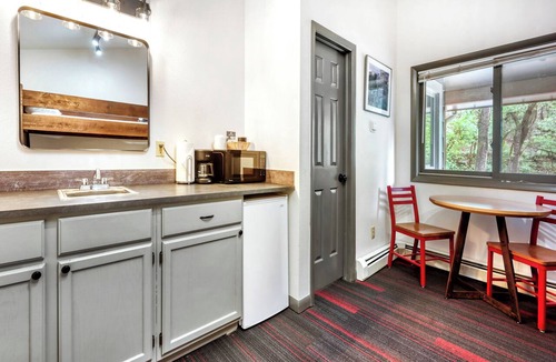 Boulder Cabin | A-Lodge Boulder