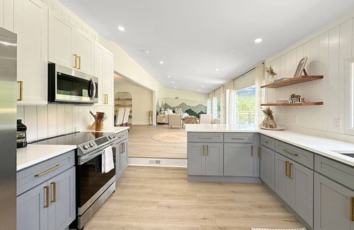Riverton House | A Place of Grace - River Front