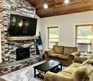Mt Lookout House | Adventure Cabin with Private Pond Near New River Gorge, Gauley & Summersville Lake