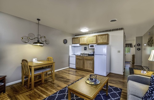 Cave Spring Hotel | Affordable Corporate Suites of Overland Drive