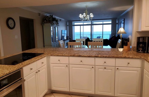 Holiday Isle Condo | Amazing Beachfront Destin Condo With Ocean Views from All Rooms