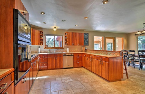 Angel Fire House | Angel Fire Mountain Cabin w/Hot Tub & Sauna!