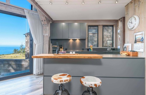Sea Ranch House | Architectural Treasure | Private Hot Tub!