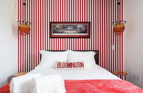 Bloomington House | Assembly Hall Hideaway - Walk to Stadiums!