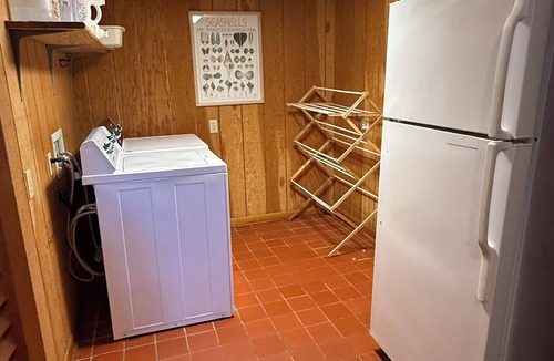 Debordieu Colony House | BEACH FRONT with PRIVATE WALKWAY, Pet-friendly. Minimum 7 nights, Sat-to-Sat