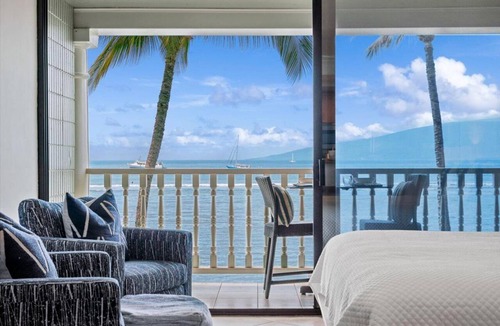 Historic Lahaina Front Street Condo | Beachfront Lahaina Shores 203 | Direct Oceanfront Studio