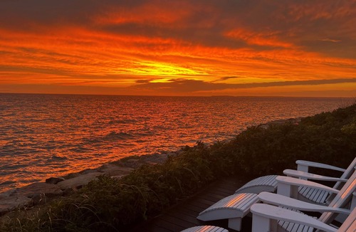 Campground Landing Cottage | Beachfront on Cape Cod Bay in Eastham! (1039)