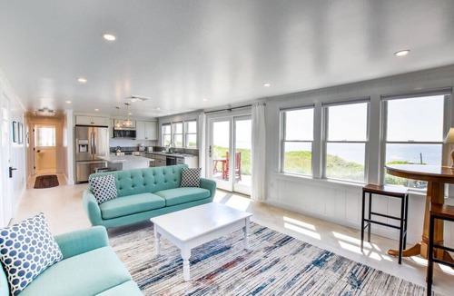 Truro House | Beachfront on Private Beach w/AC!