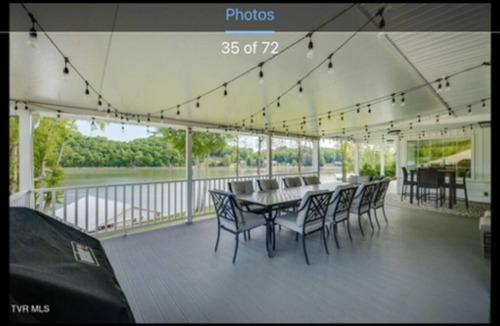 Oak Grove Cottage | Beautiful 2-bedroom Lake front cottage with AC in charming Johnson City