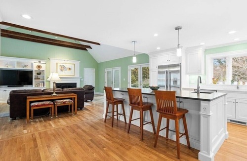 Concord House | Beautiful home on cul-de-sac 1 mile from Concord Center for 250th Anniversary