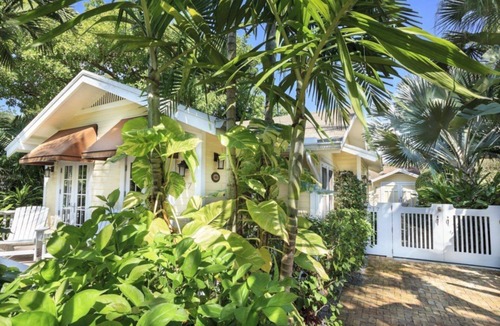 Flamingo Parks Villa | Beautiful Villa with Lagoon Style Pool in West Palm Beach , West Palm Beach Villa 1183