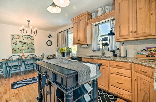 Berkeley Springs Cottage | Berkeley Springs Vacation Home w/Fire Pit!