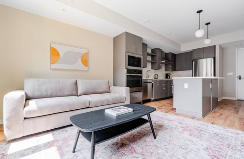 Clarendon Apartment | Blueground | Lyon Village, pool, nr Iwo Jima Memorial