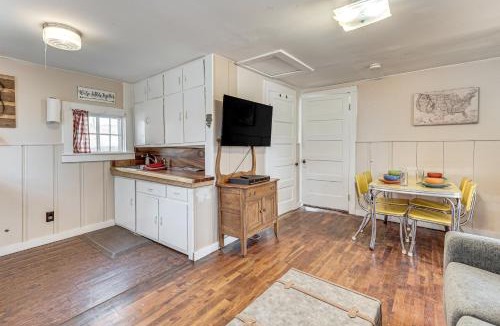 Rockaway Beach House | Boat & Fish! 1950s Rockaway Beach Cabin w/Hot Tub