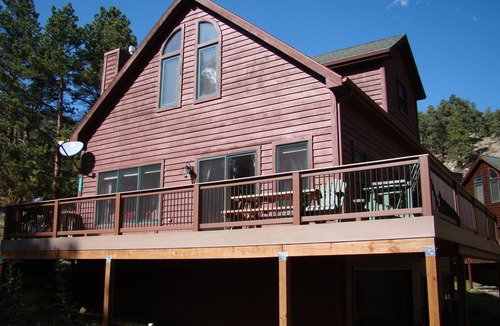 Estes Park House | BOOK NOW -Spacious 4 Bedroom Home by RMNP & YMCA