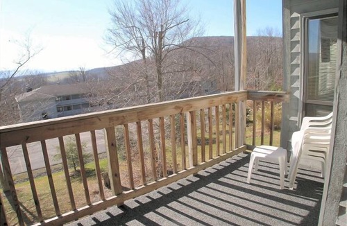 Davis Condo | BR248-Recent Updates! A/C! Outdoor Pool