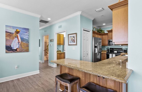 Bradenton Beach House | Breakers 4 at Sandcastle · Gulf & Bridge St Views · Sleeps 8