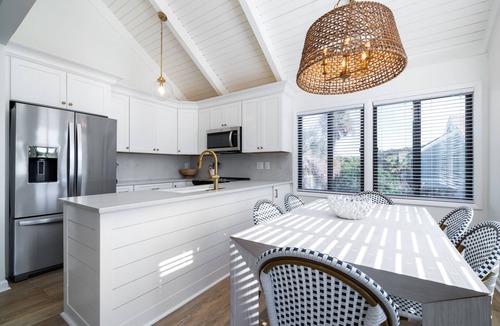 Sealoft Villas Cottage | Bright Decor! 3 BR/3 BA Villa; Pools/Beach Nearby! Amenity access included!