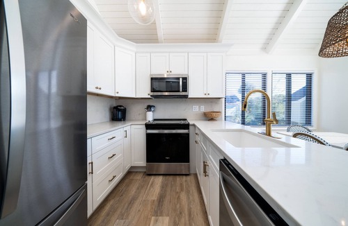 Sealoft Villas Cottage | Bright Decor! 3 BR/3 BA Villa; Pools/Beach Nearby! Amenity access included!