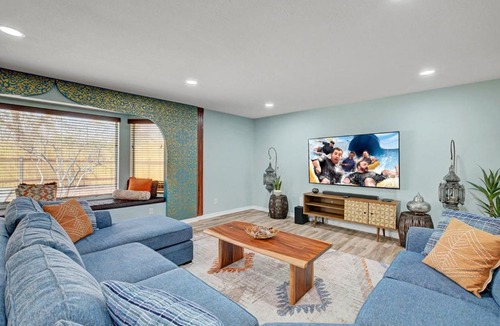 North Las Vegas House | Buddha Mansion Compound - Pickle Ball - Basket ball - Pool - Hot Tub - Sauna Game Room and much more