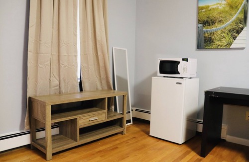Porter Square Condo | Cambridge 3 Bed, 3-minute walk to subway *parking* Harvard, MIT, Tufts, Boston