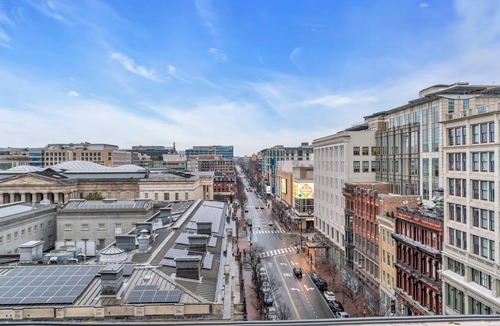 Chinatown Apartment | Centrally located Furnished Apt in Penn Quarter by RedAwning