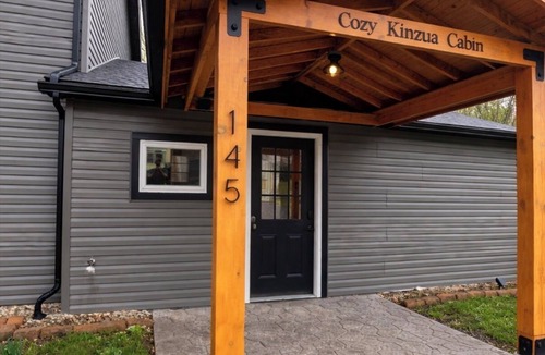Lewis Run Cabin | Charming 2-bedroom cabin in right next to Kinzua with AC