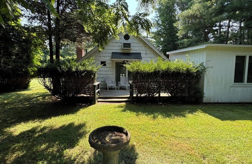 Water Mill Cottage | Charming Bridgehampton cottage on 4.5 acre Estate. 2BR, 1BA
