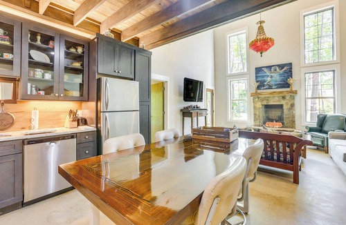 Little Kowaliga Cottage | Charming Eclectic Vacation Rental w/Beach Access!