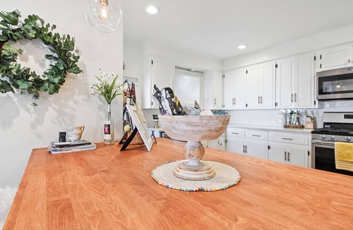 Bryn Mawr House | Charming Instaworthy cottage close to Everything Fun in Tulsa! No Cleaning fee