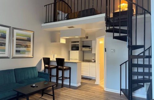 Winchester Apartment | Charming Loft In Winchester Va, Furnished and all Inclusive