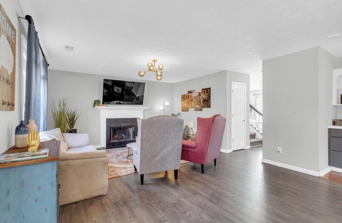 Gwinnett Place House | Charming Retreat Prime Location & Kids' Playground