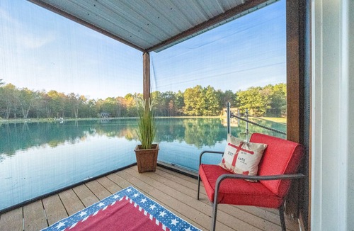 Brackney Boat Rental | Charming Tiny Houseboat Cozy Front Porch Literally on the Water!