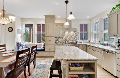Eastsound House | Cheerful Getaway w/Ocean View, Outdoor Fireplace, & Beach Access