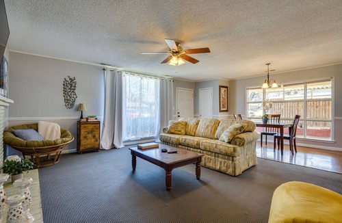 East Florence House | Cheerful Wishes- 3 Bedroom House To Yourself