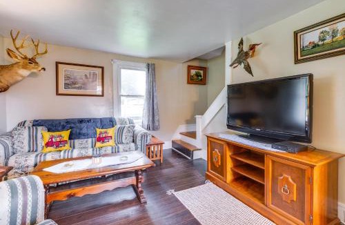 Smithmill House | 'Chucker Chalet' - Hunter’s Haven in Houtzdale!